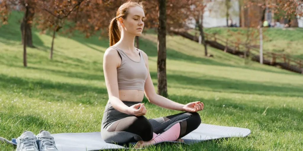 The History and Philosophy of Yoga The History and Philosophy of Yoga